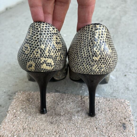 St. John leather n Suede heels - Picture 6 of 10